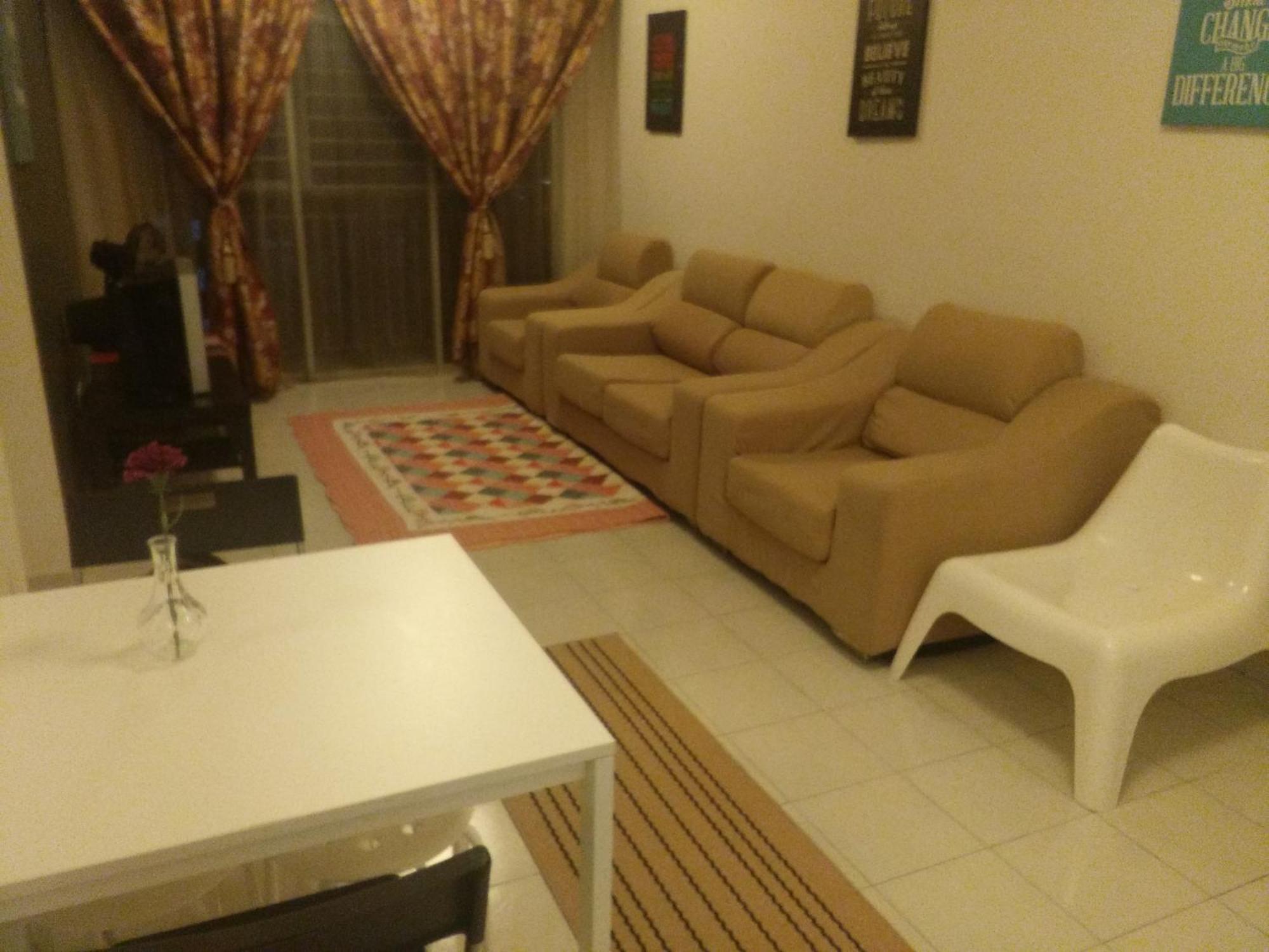 Homestay D 11 Putrajaya Netflix Wifi Eksteriør billede